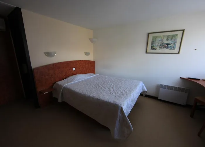 Restaurant Des Lacs 酒店 2*